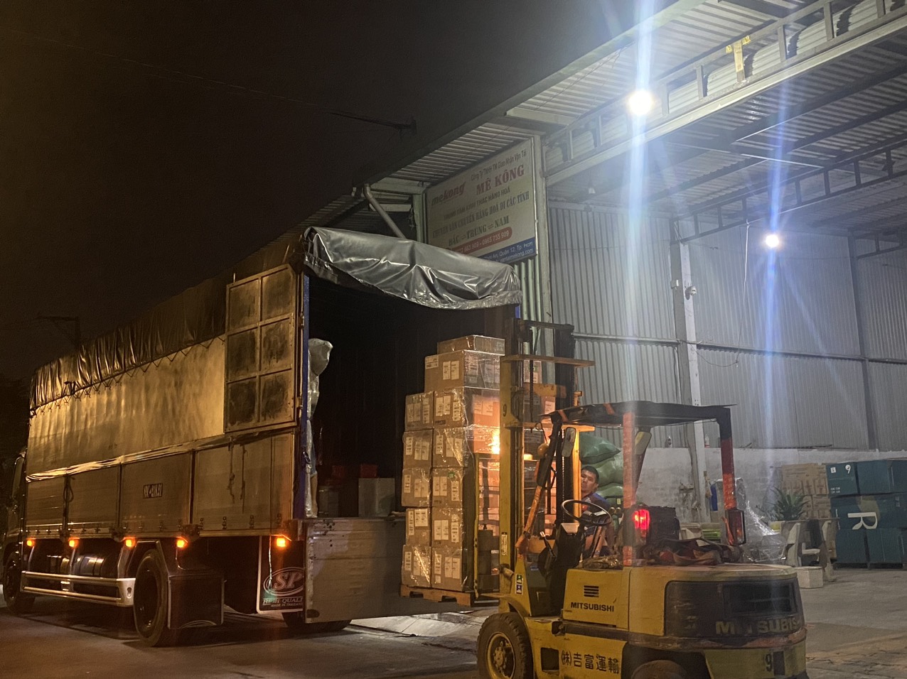 Dịch vụ vận tải Bắc Nam - Công Ty TNHH Thương Mại Giao Nhận Vận Tải Mê Kông
